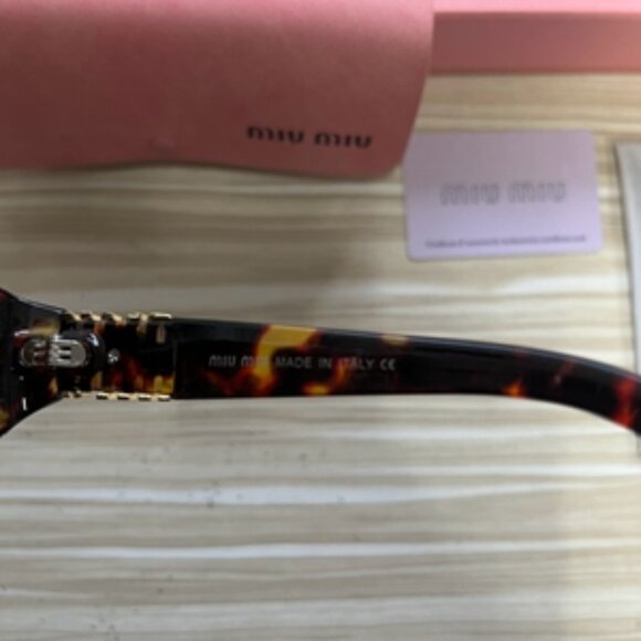 Miu Miu brown sunglasses - Picture 7 of 8